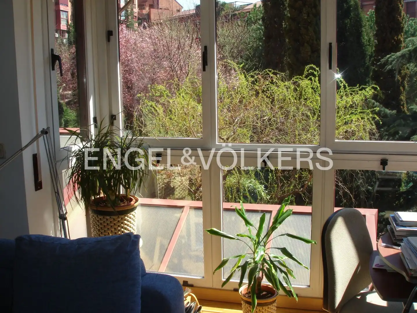 Terraza de Piso en venta en Madrid con Aire acondicionado, Calefacción y Jardín privado