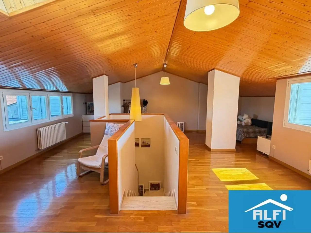 Sala d'estar de Dúplex en venda en Sant Quirze del Vallès amb Calefacció, Terrassa i Traster