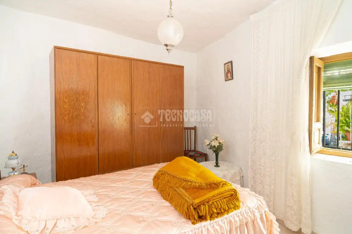 Dormitori de Casa adosada en venda en Ítrabo