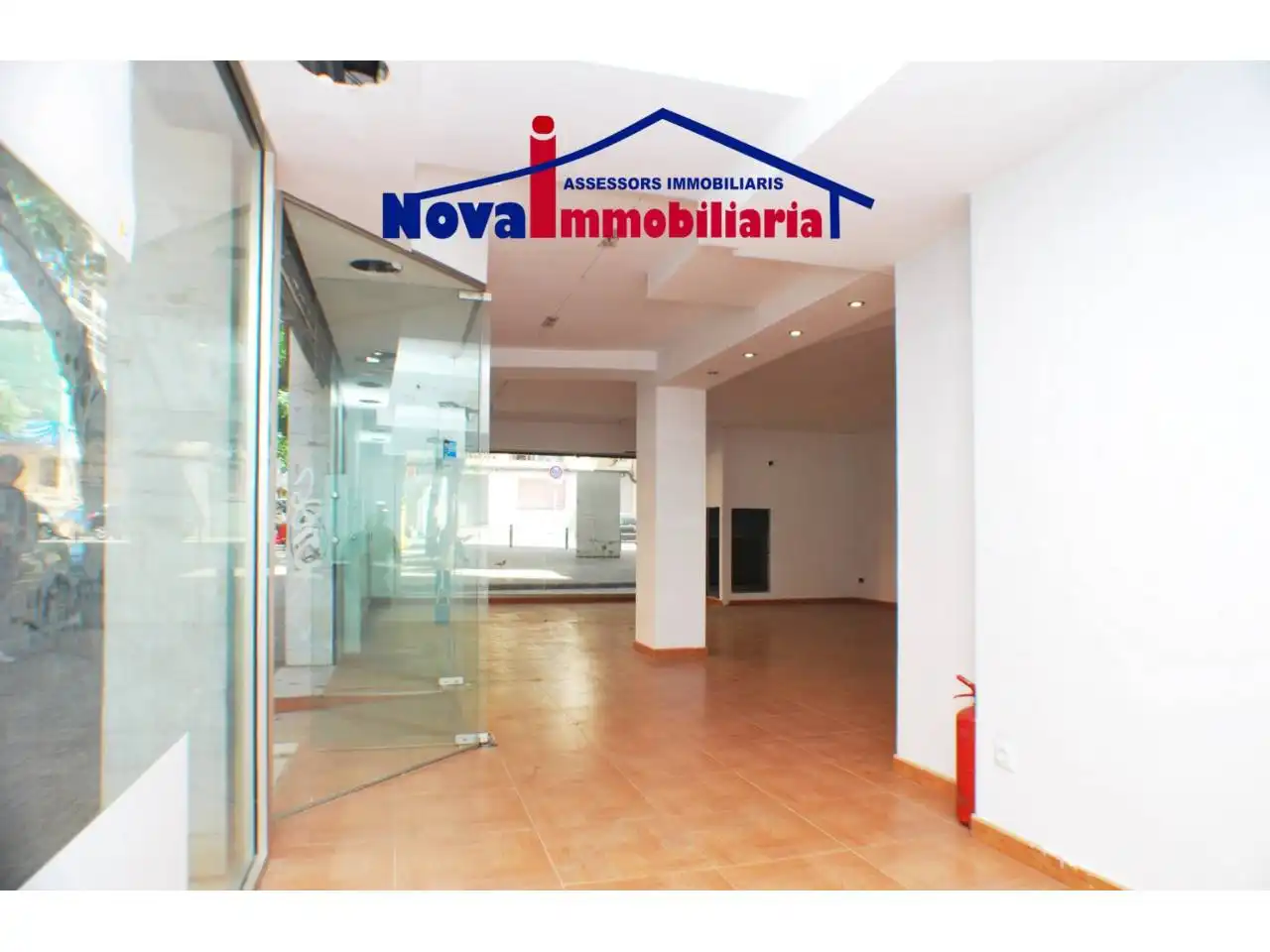 Business premises for sale in Calle Salvador Baroné, imagen 11