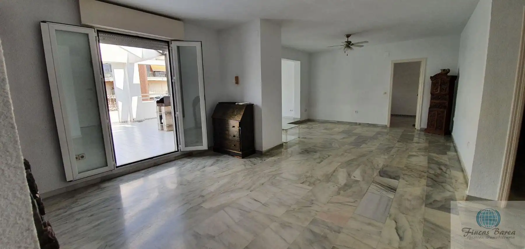Dachboden zum Verkauf in Fuengirola mit Terrasse und Gemeinschaftspool