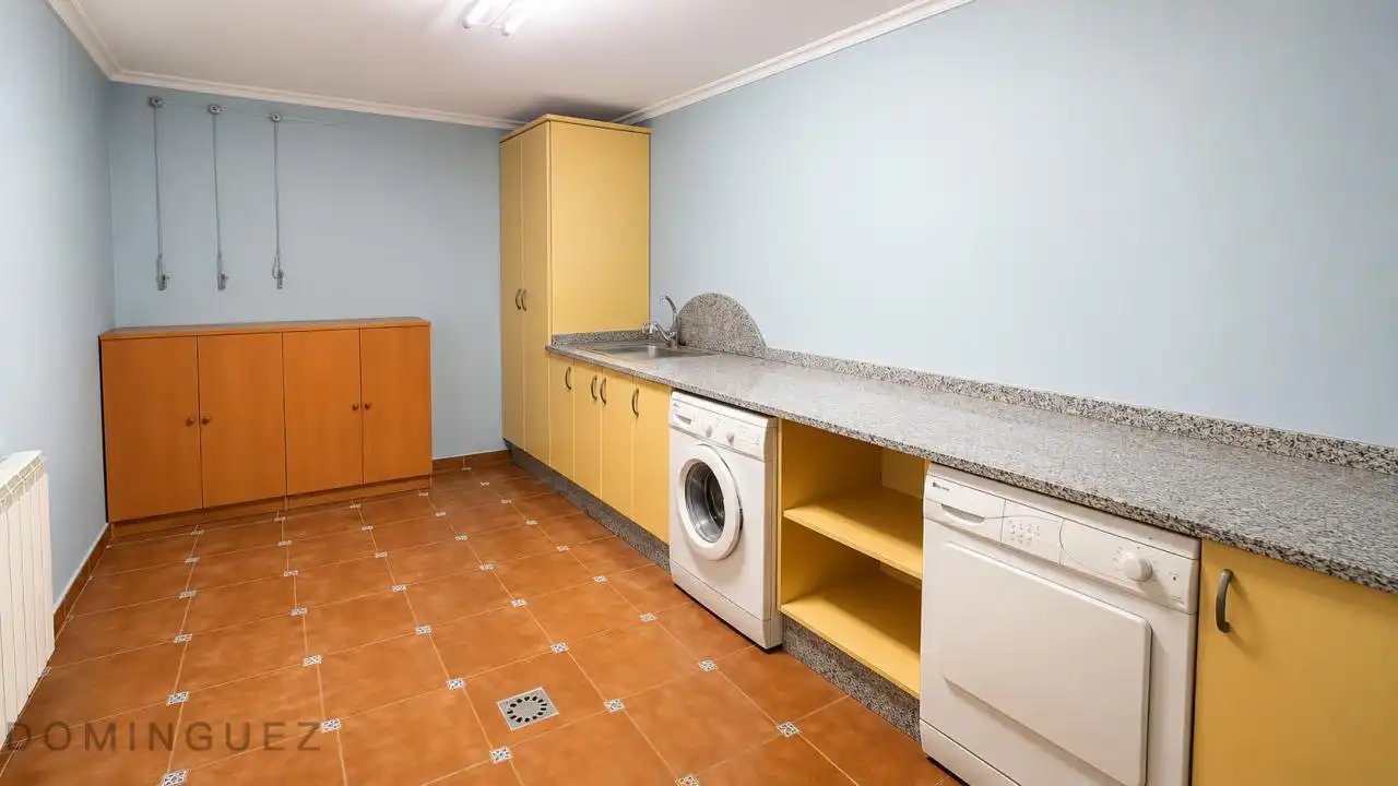 Casa o chalet en venta en Vigo  con Calefacción, Jardín privado y Parquet