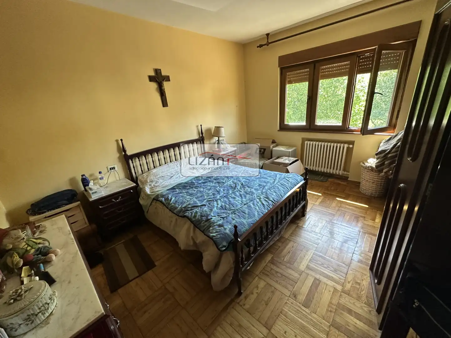 Dormitori de Casa o xalet en venda en Siero amb Calefacció i Parquet