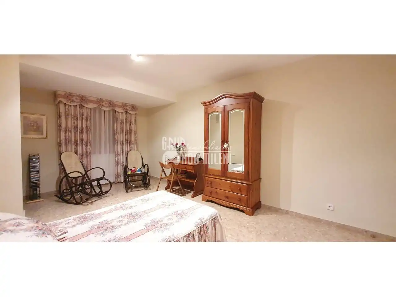Habitación de Casa o chalet en venta en Alfafar con Aire acondicionado, Terraza y Amueblado
