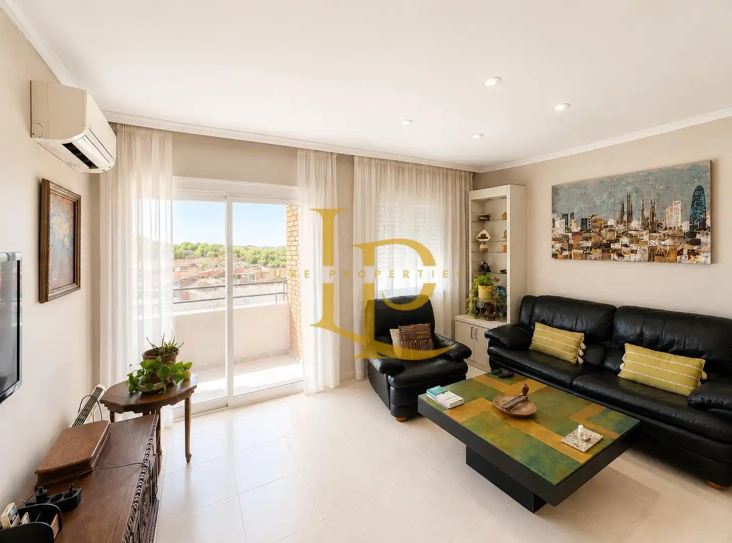 Living room of Attic for sale in Rubí  with Air Conditioner, Heating and Terrace
