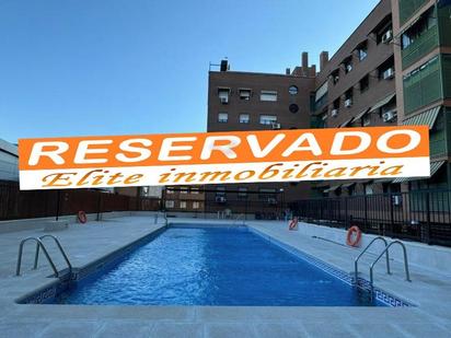 Swimming pool of Flat for sale in Alcorcón  with Air Conditioner and Terrace