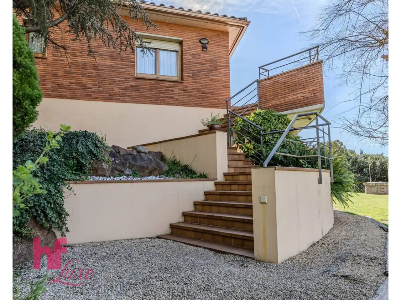 Außenansicht von Haus oder Chalet zum Verkauf in Granollers mit Heizung, Privatgarten und Parkett
