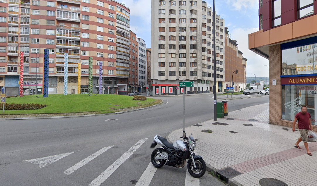 Vista exterior de Pis en venda en Avilés