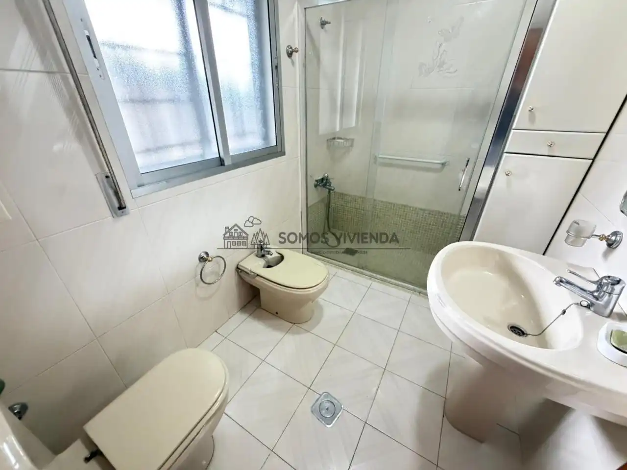 Bathroom of Houses for sale in Ourense Capital   with Heating, Private garden and Terrace
