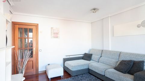 Foto 3 de Apartamento en venta en Calle de Antonio López, Castilla - Hermida, Santander