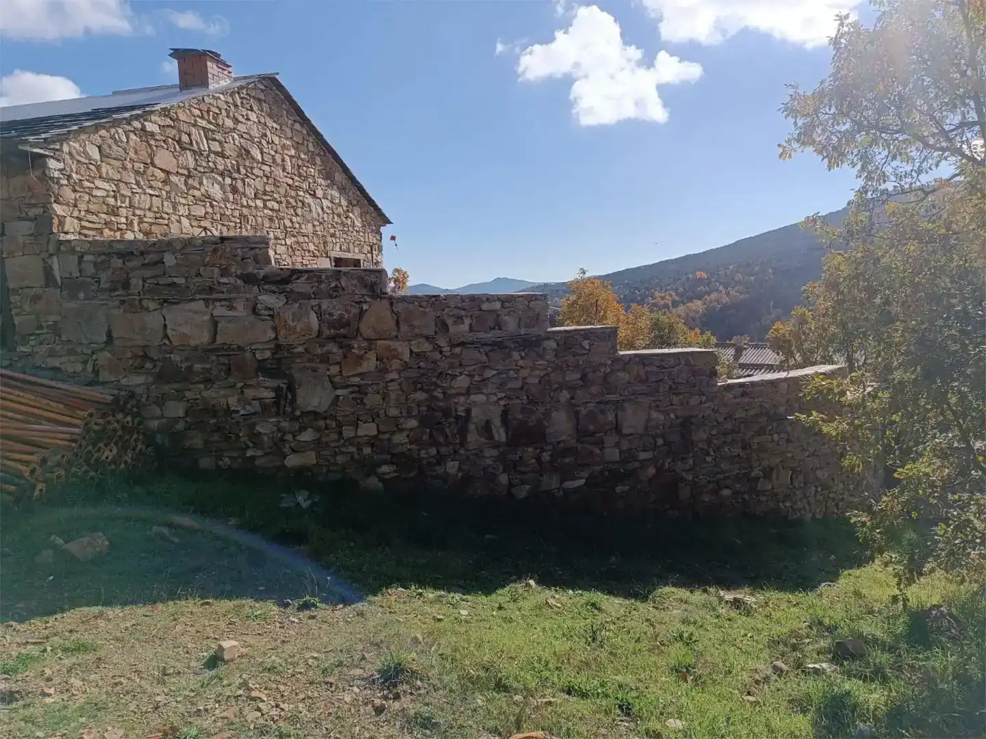 Vista exterior de Finca rústica en venda en Valverde de los Arroyos, Guadalajara