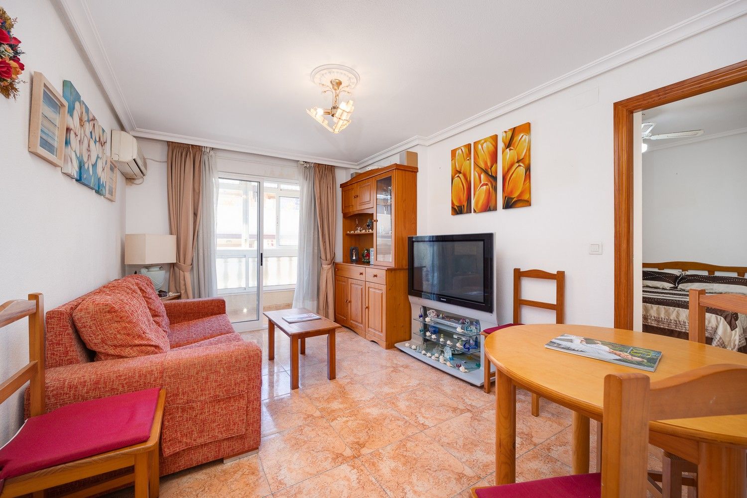 Sala d'estar de Apartament en venda en Torrevieja amb Aire condicionat, Calefacció i Terrassa