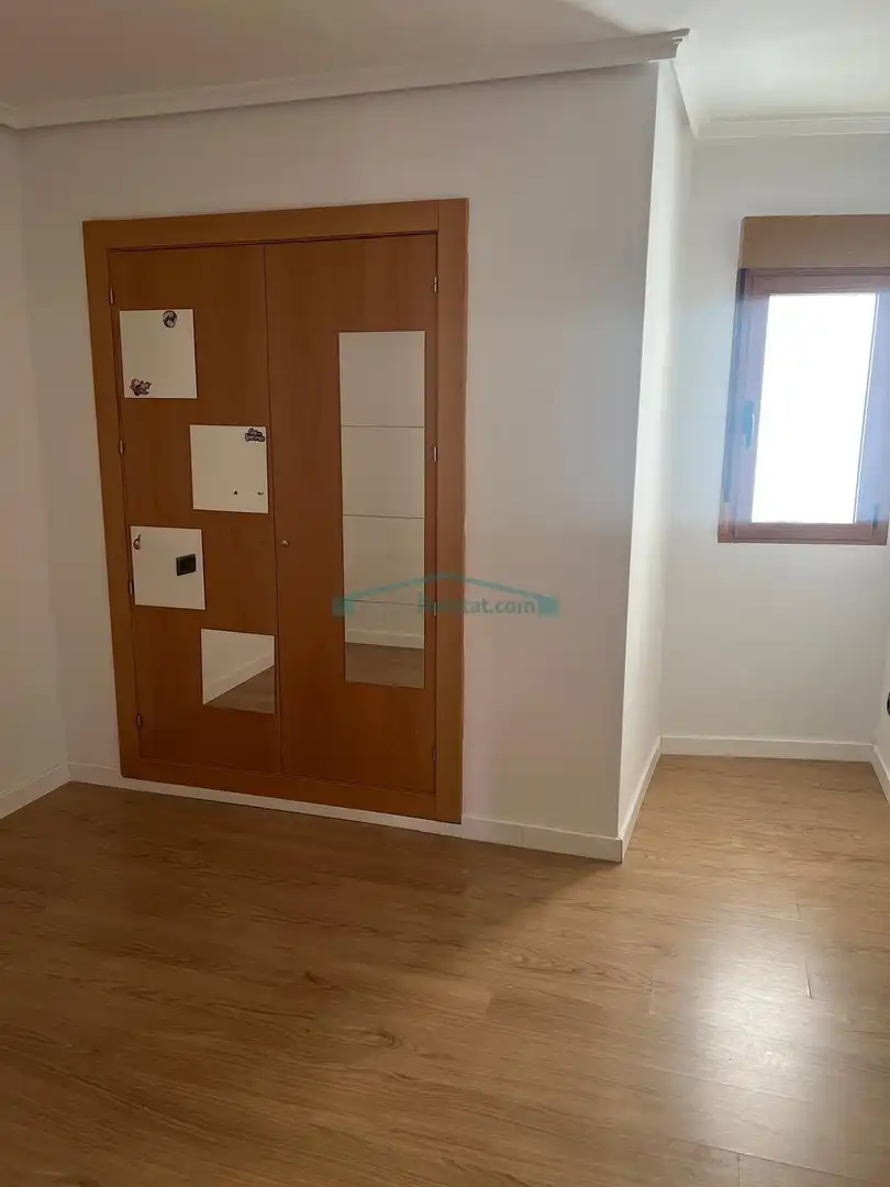 Bedroom of Attic for sale in Ibi  with Parquet flooring, Terrace and Jacuzzi