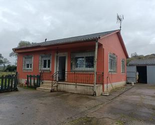 Vista exterior de Casa o xalet en venda en Curtis