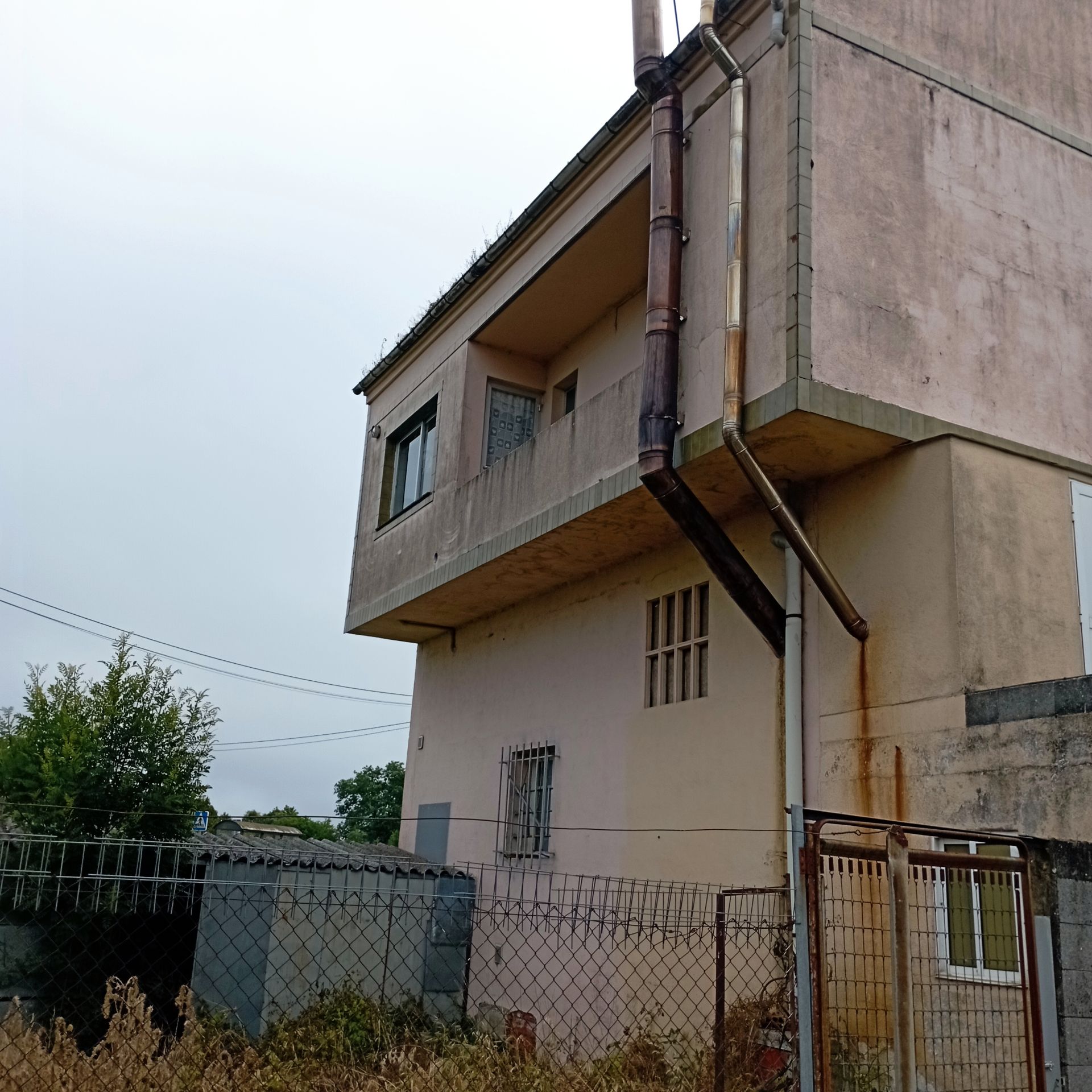 Vista exterior de Casa o xalet en venda en Lugo Capital amb Jardí privat, Terrassa i Traster