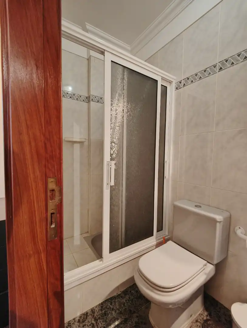 Baño de Piso en venta en Icod de los Vinos con Terraza, Trastero y Amueblado
