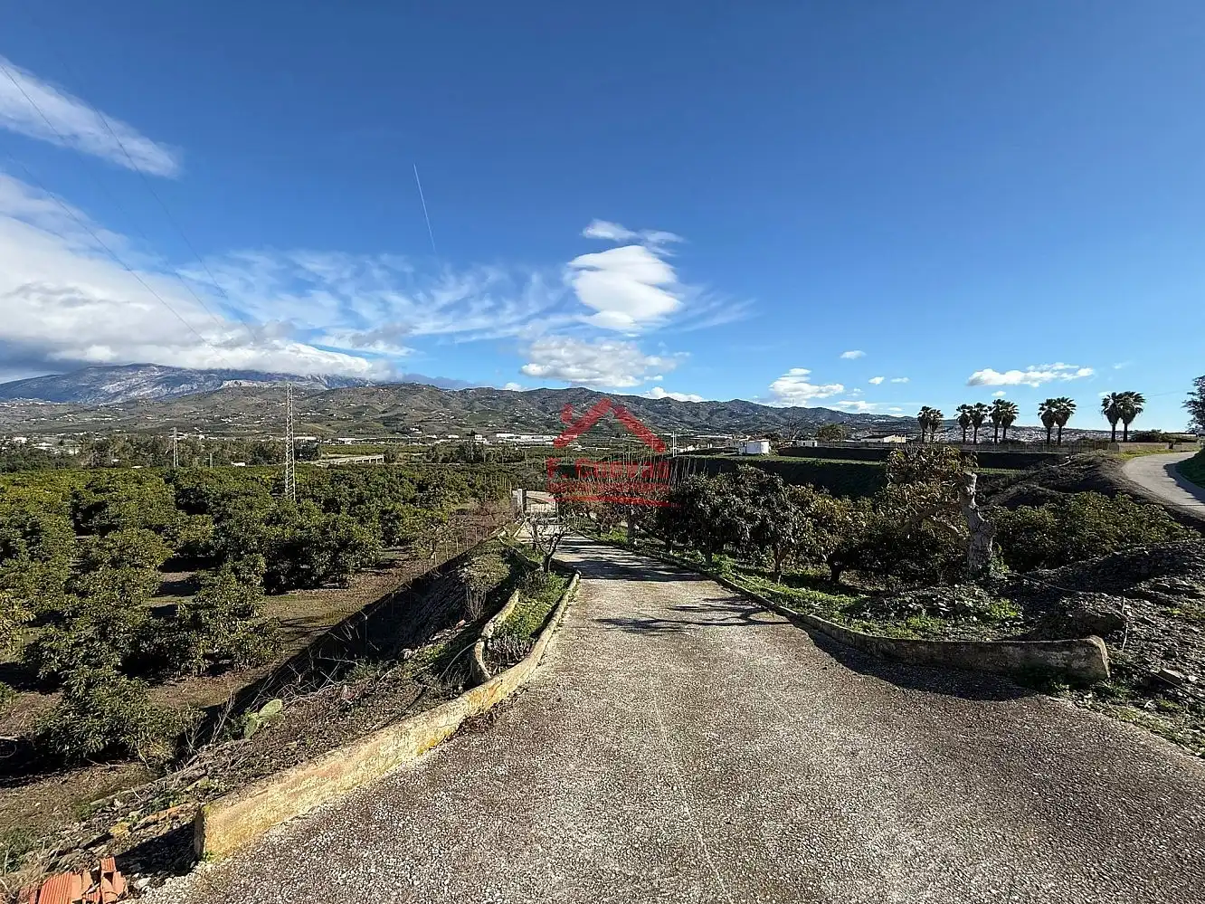 Vista exterior de Finca rústica en venda en Vélez-Málaga amb Terrassa i Piscina