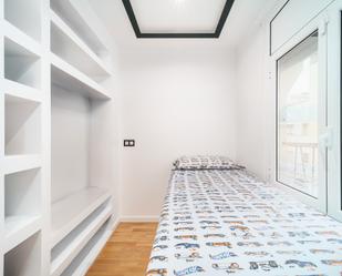 Bedroom of Flat for sale in  Barcelona Capital