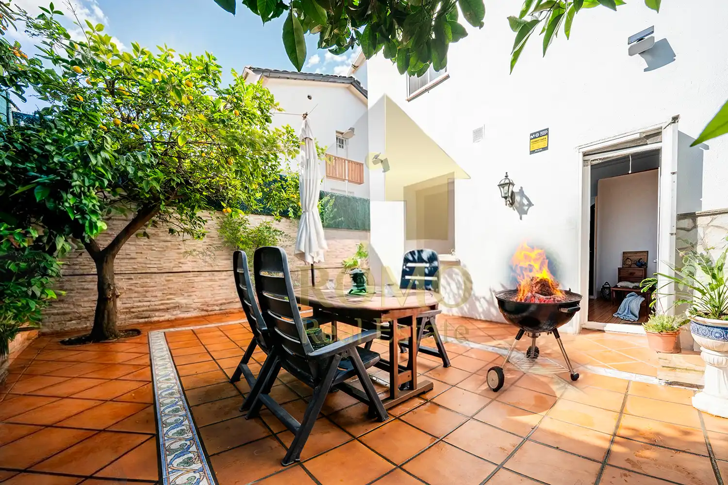 Terraza de Casa adosada en venta en Santa Perpètua de Mogoda con Aire acondicionado, Calefacción y Jardín privado