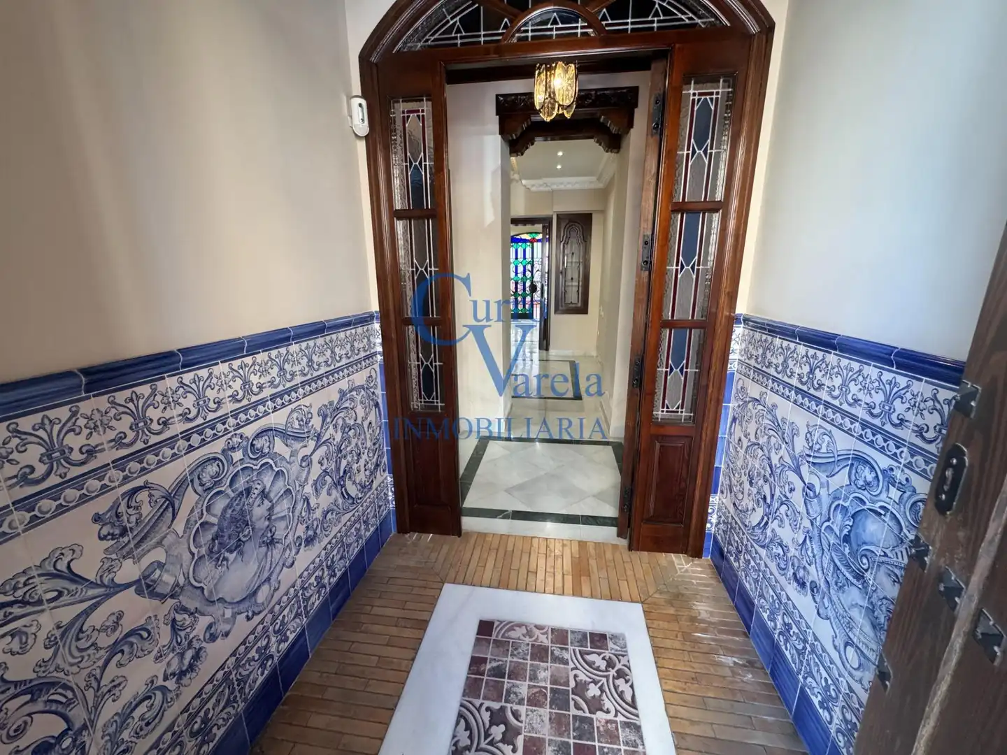 Houses for sale in Dos Hermanas  with Air Conditioner, Heating and Storage room