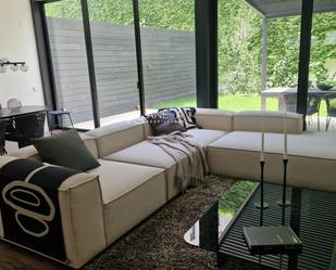 Sala d'estar de Loft en venda en  Barcelona Capital amb Jardí privat, Parquet i Terrassa