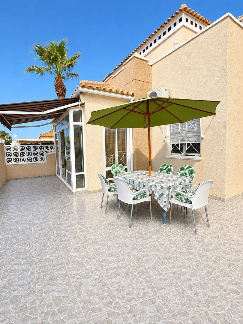 Detached house with pool for sale in Altos de la Bahia, imagen 2