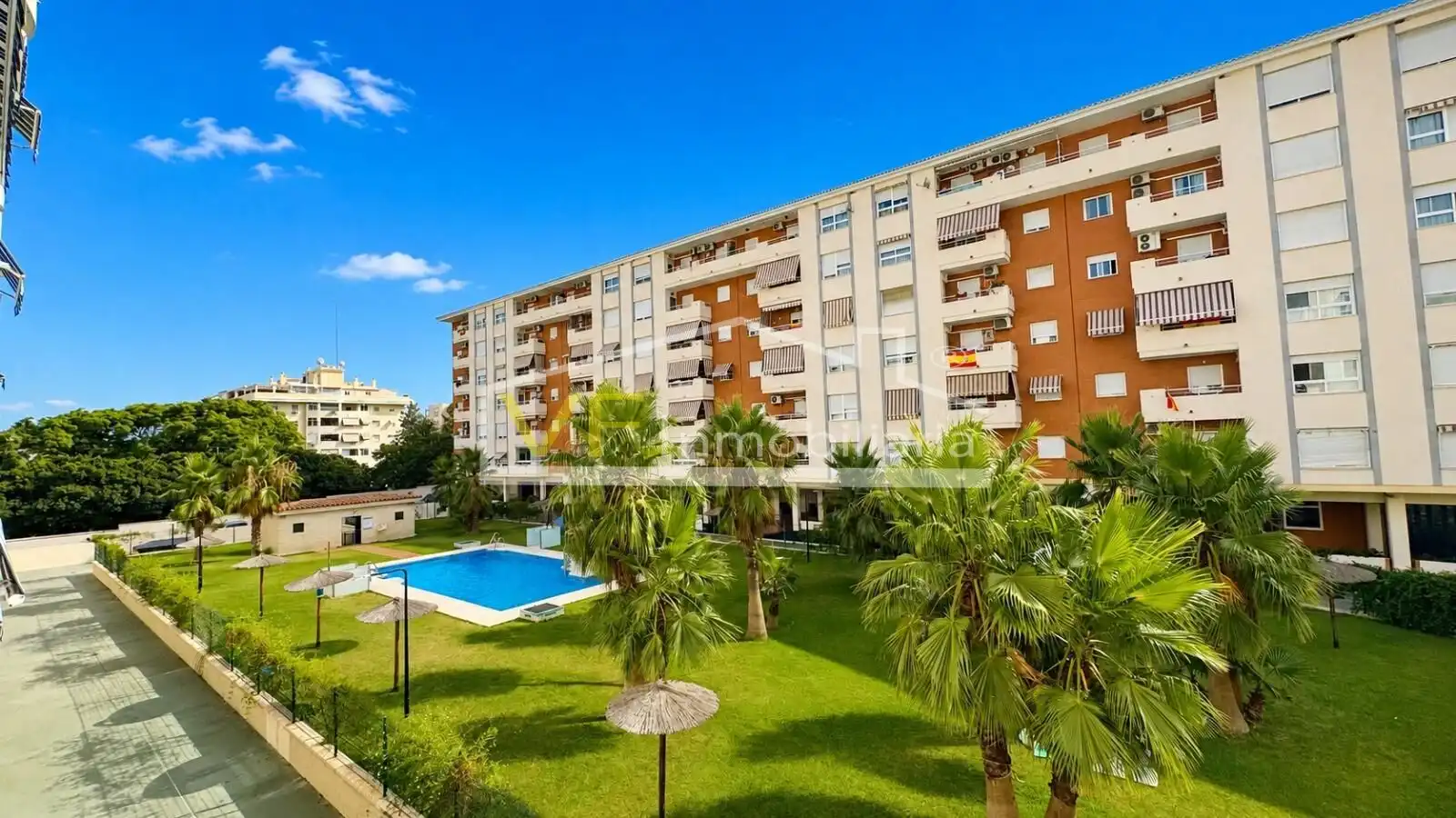 Vista exterior de Piso en venta en Málaga con Aire acondicionado, Jardín privado y Terraza