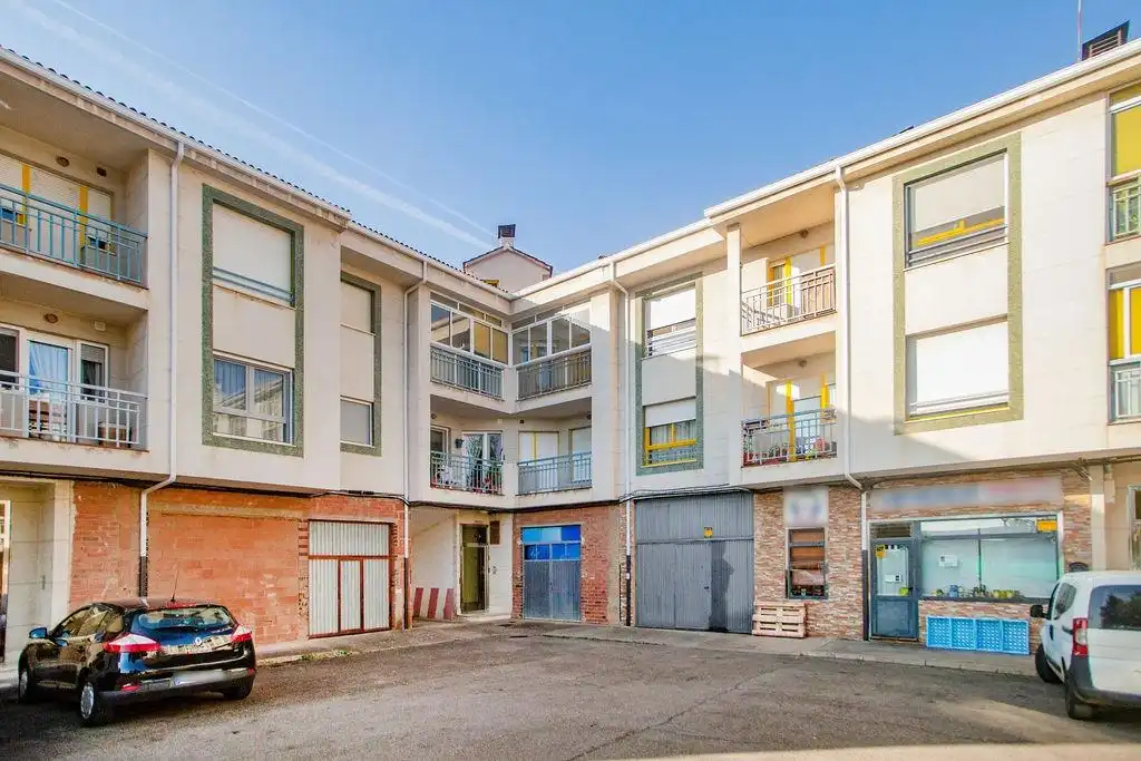 Piso en venta en Matallana de Torío