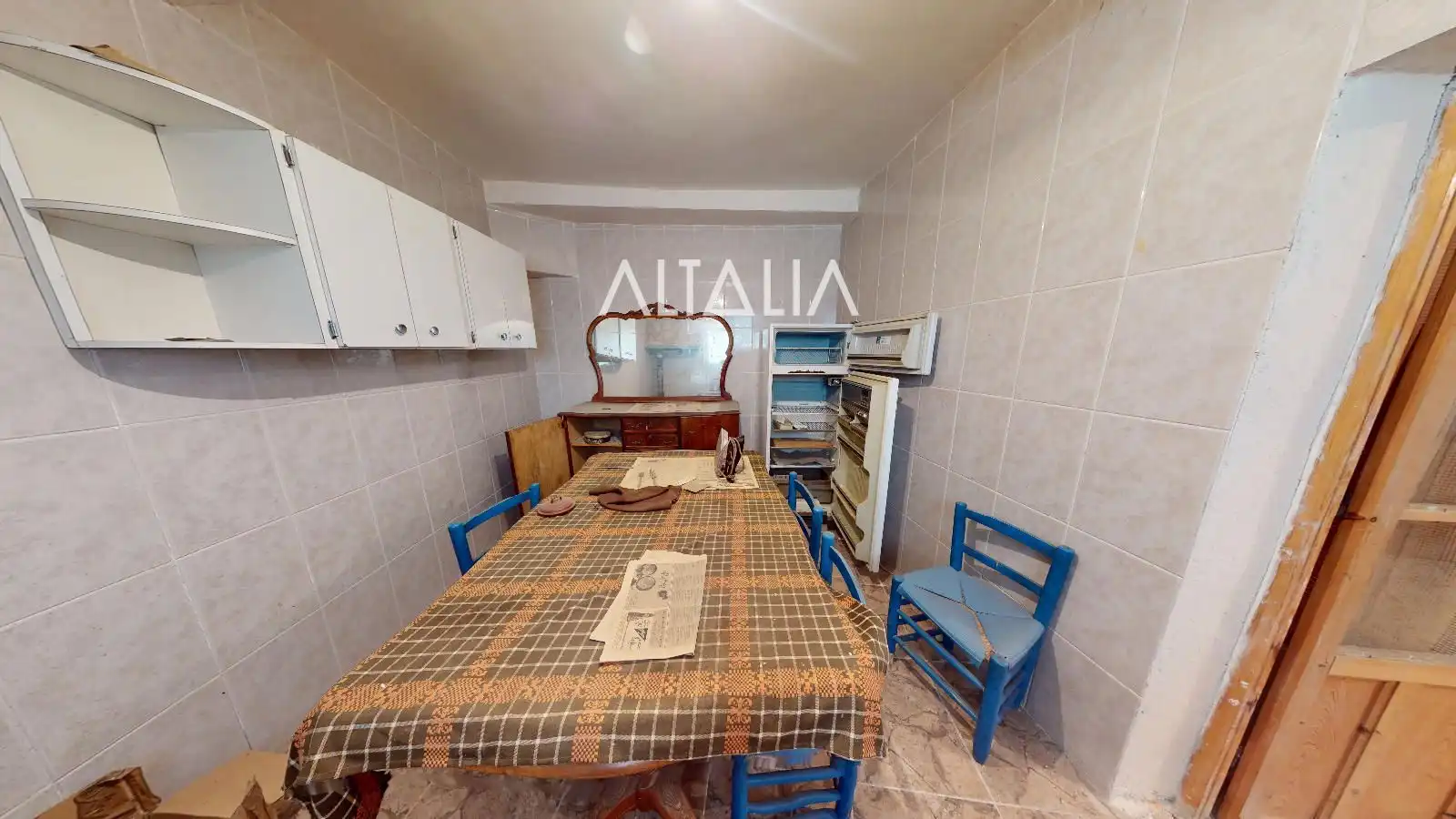 Kitchen of Houses for sale in Poyatos  with Terrace