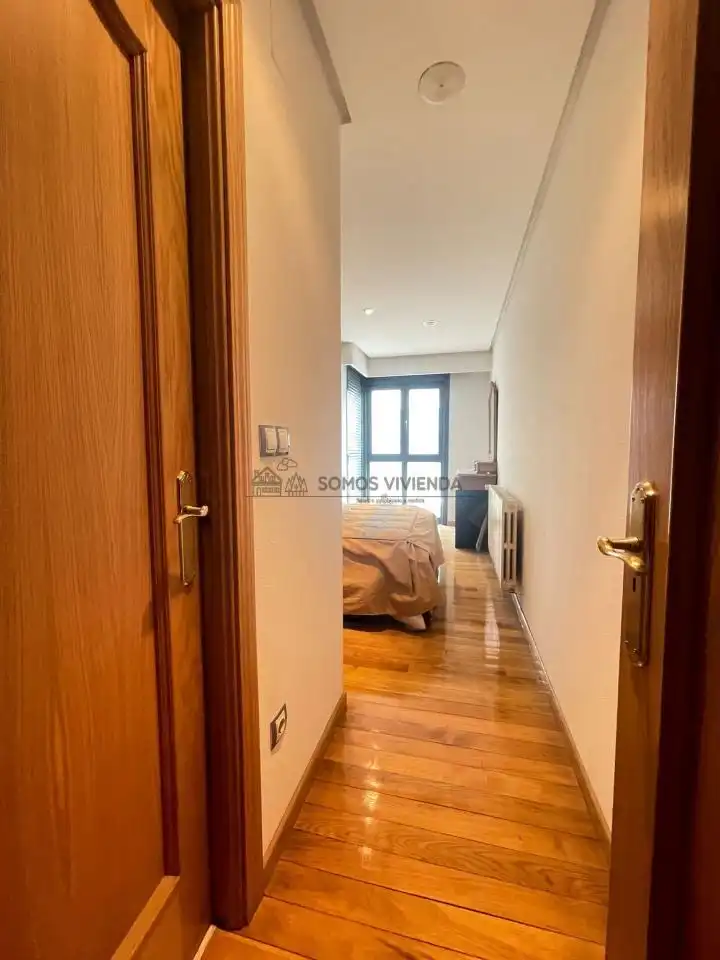 Habitación de Piso en venta en Ourense Capital  con Calefacción y Terraza