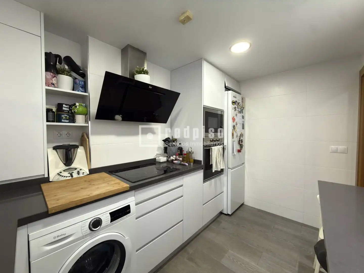 Küche von Wohnung zum Verkauf in Rincón de la Victoria mit Klimaanlage, Privatgarten und Terrasse