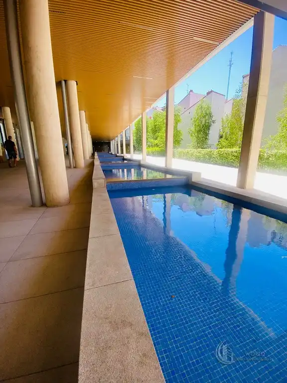 Piscina de Piso de alquiler en Madrid con Aire acondicionado, Calefacción y Jardín privado