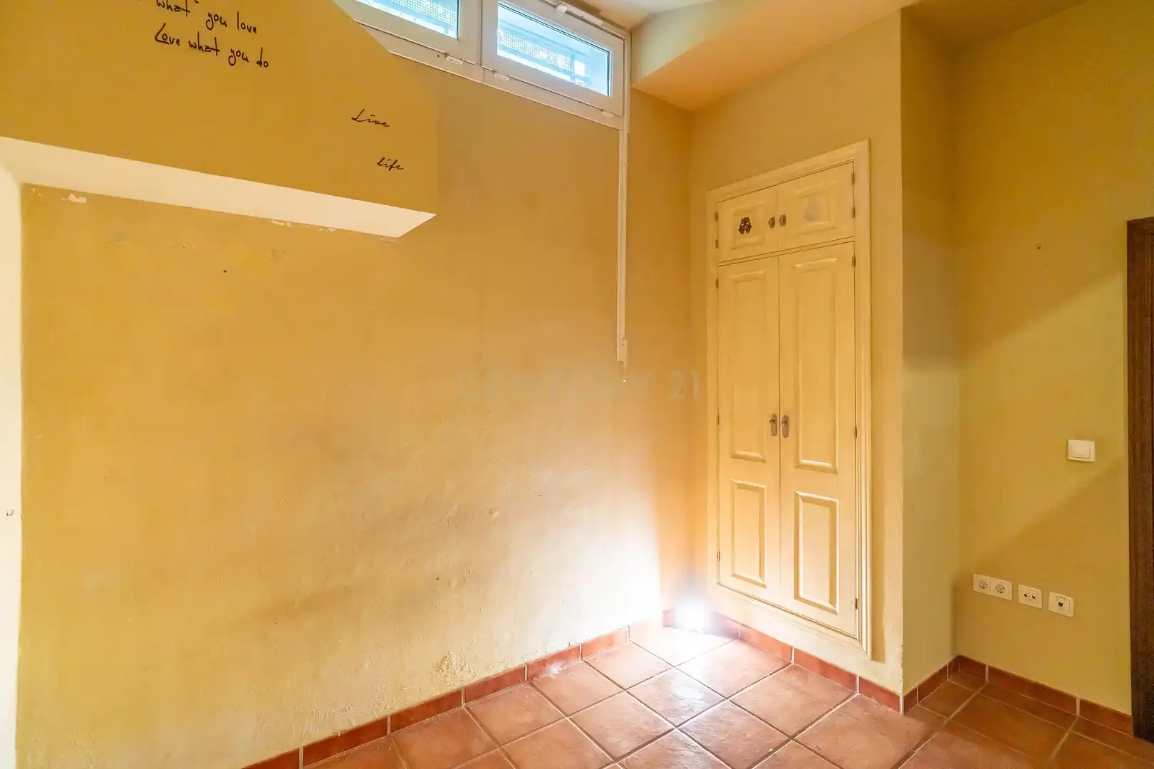 Houses for sale in Málaga  with Air Conditioner, Private garden and Storage room