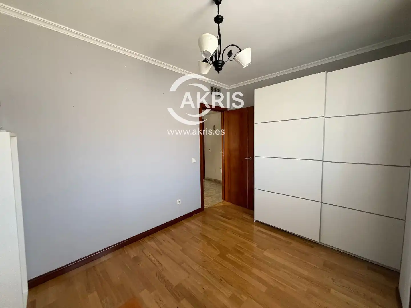 Dormitori de Casa adosada en venda en Toledo amb Aire condicionat, Jardí privat i Terrassa