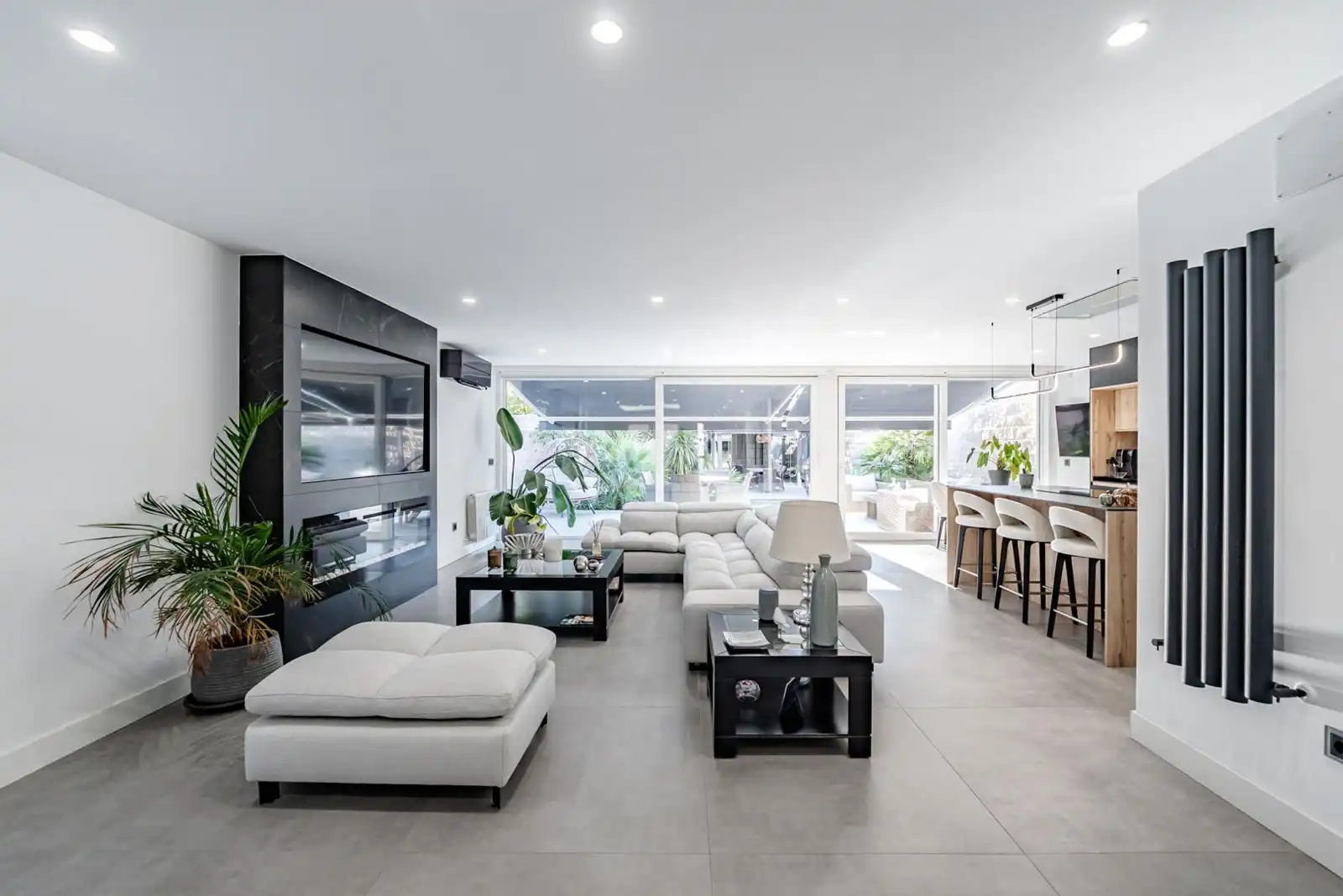 Sala de estar de Casa adosada en venta en Torrejón de la Calzada con Aire acondicionado, Calefacción y Terraza