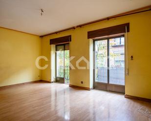 Living room of Flat for sale in  Madrid Capital  with Heating and Terrace