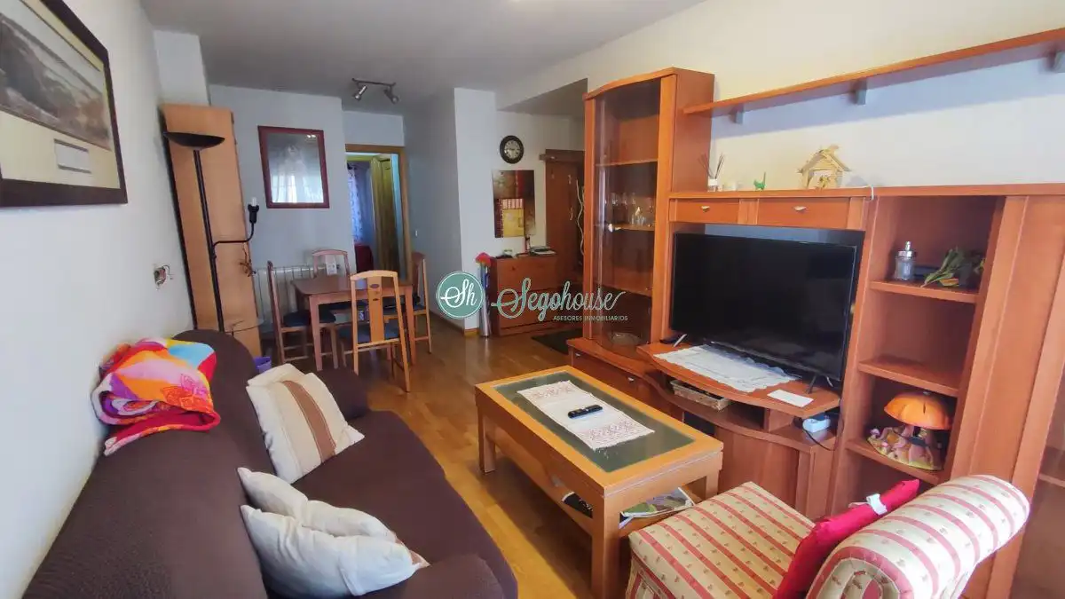 Sala de estar de Piso en venta en San Cristóbal de Segovia con Calefacción y Trastero