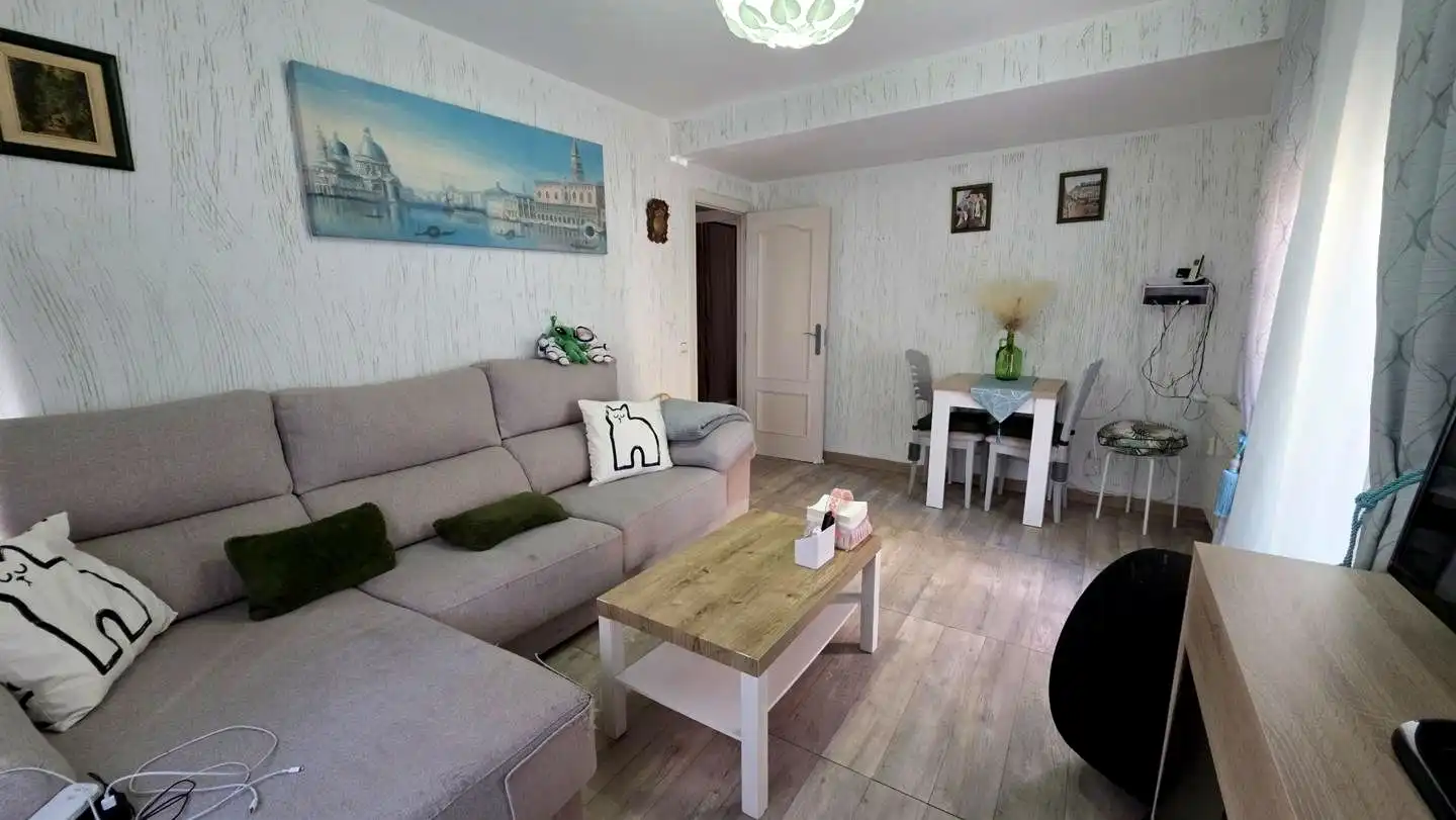 Sala de estar de Piso en venta en San Sebastián de los Reyes con Terraza y Balcón