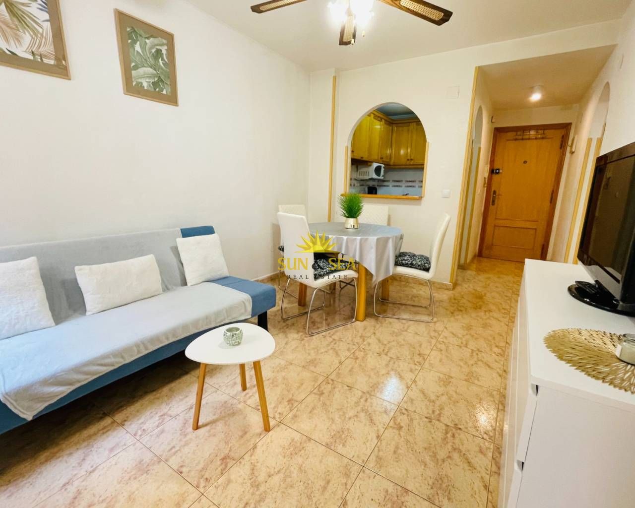 Exterior view of Apartment to rent in Torrevieja  with Heating, Furnished and Oven