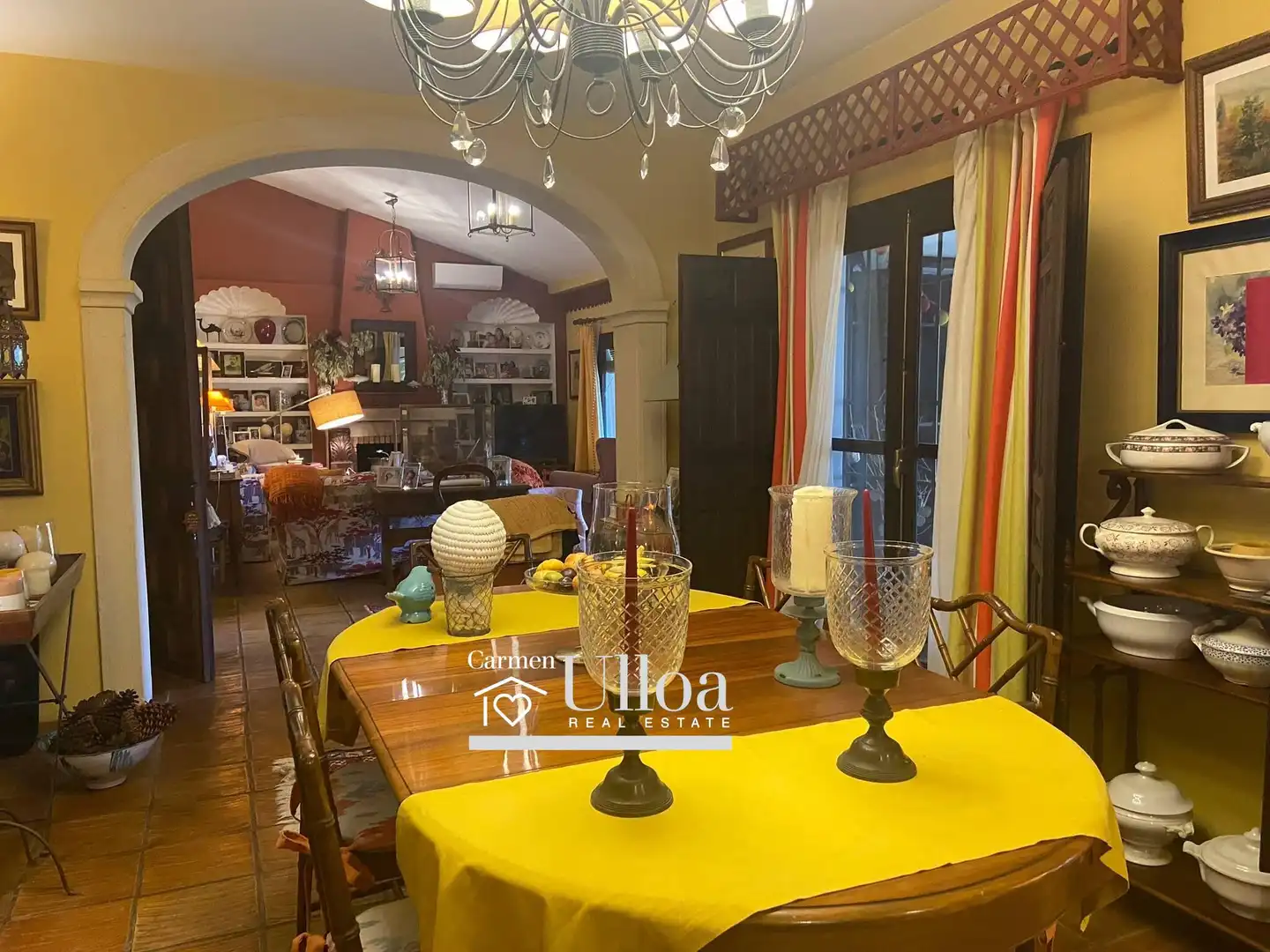 Menjador de Casa o xalet en venda en Alicante / Alacant amb Jardí privat, Terrassa i Traster