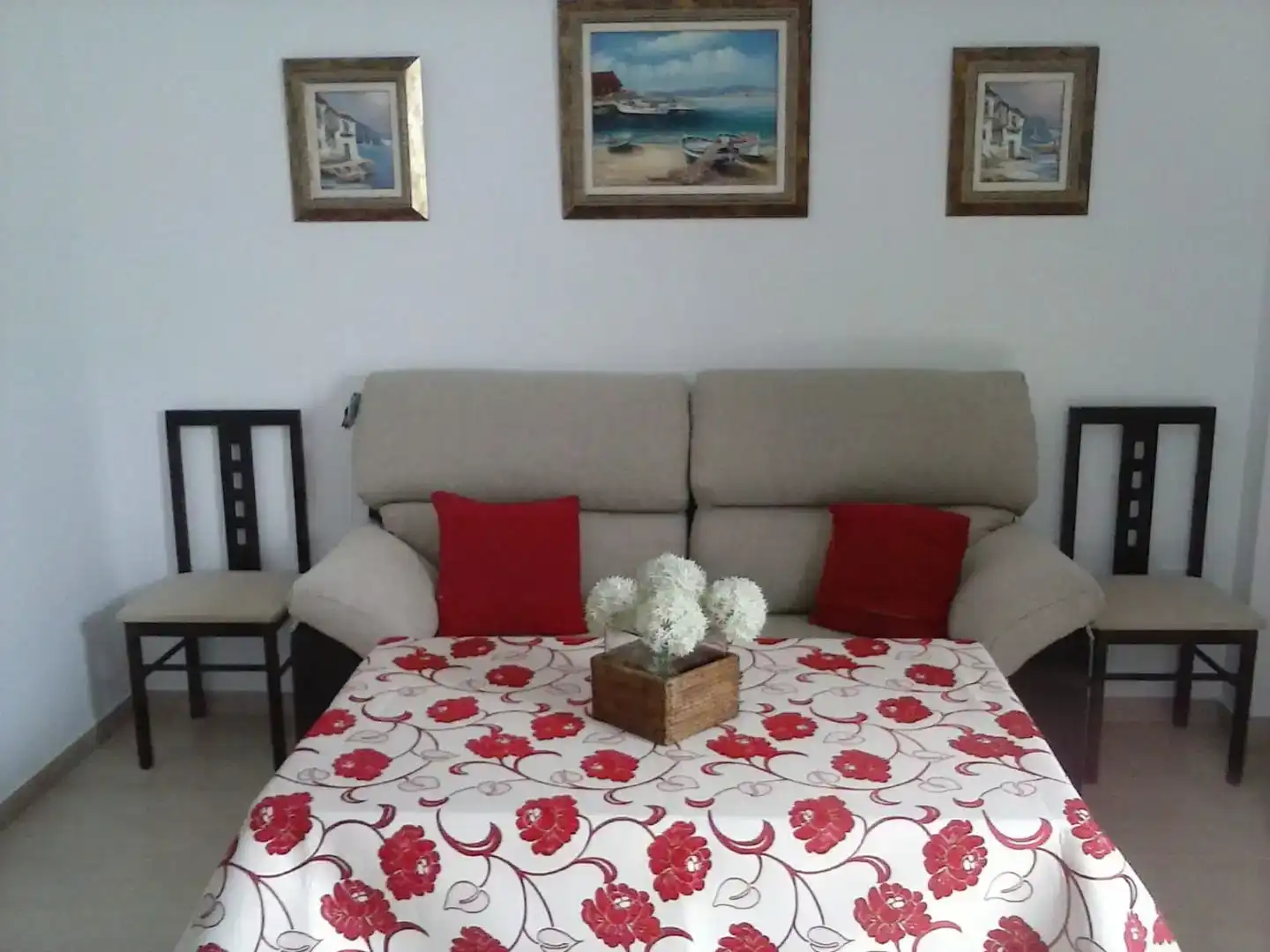 Wohnzimmer von Erdgeschoss zur Miete in Guillena mit Klimaanlage, Abstellraum und Möbliert