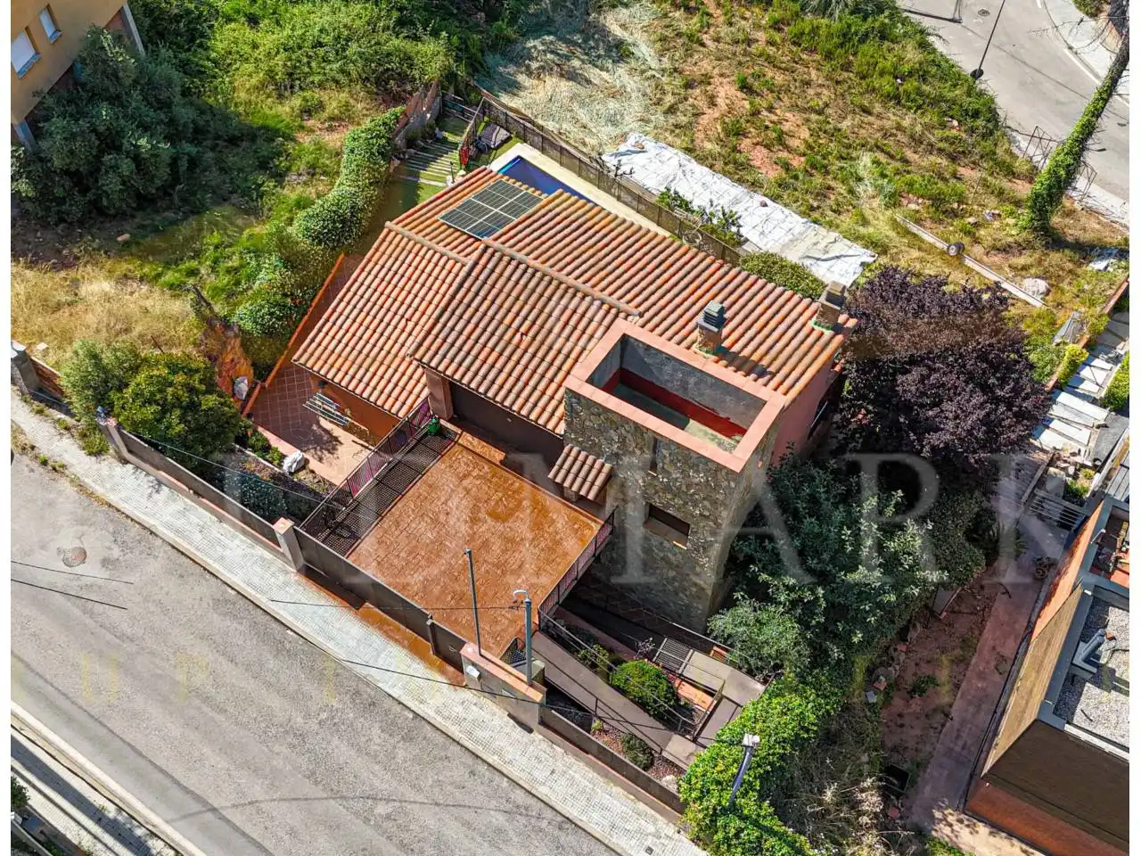 Casa amb piscina en venda a Calle Segre 27, imagen 4
