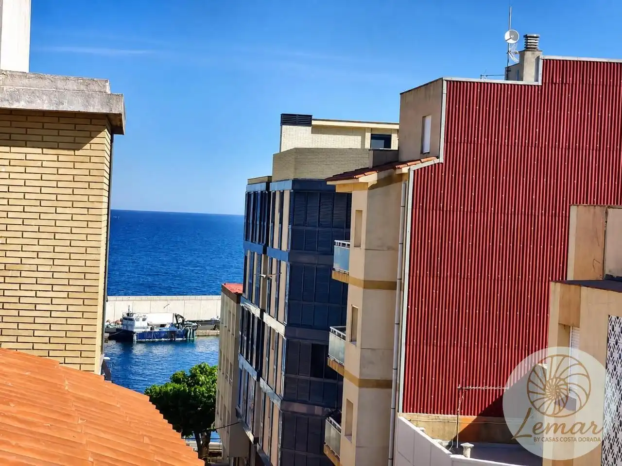 Vista exterior de Piso en venta en L'Ametlla de Mar  con Aire acondicionado, Terraza y Balcón