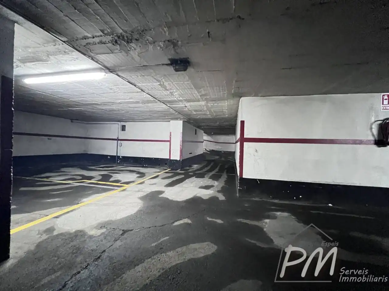 Parkplatz von Garage zur Miete in Girona
