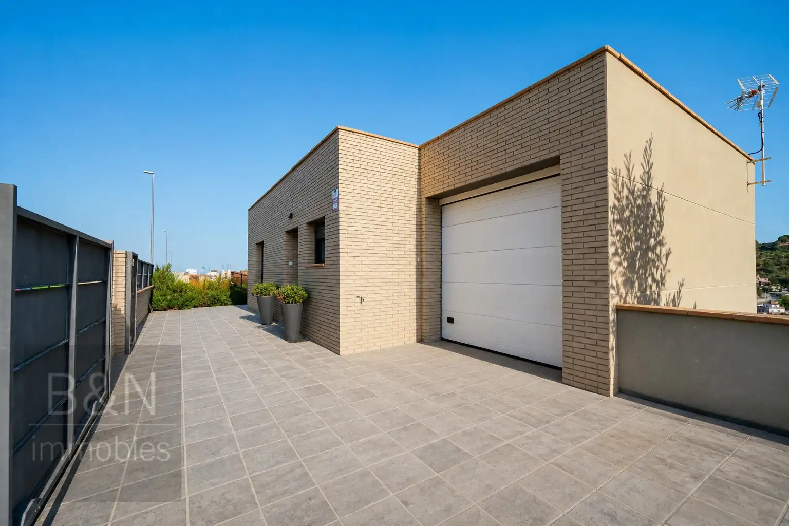 Vista exterior de Casa o chalet en venta en Terrassa con Aire acondicionado, Calefacción y Jardín privado