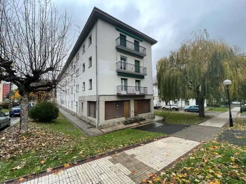 Local comercial en venta en Legazpi