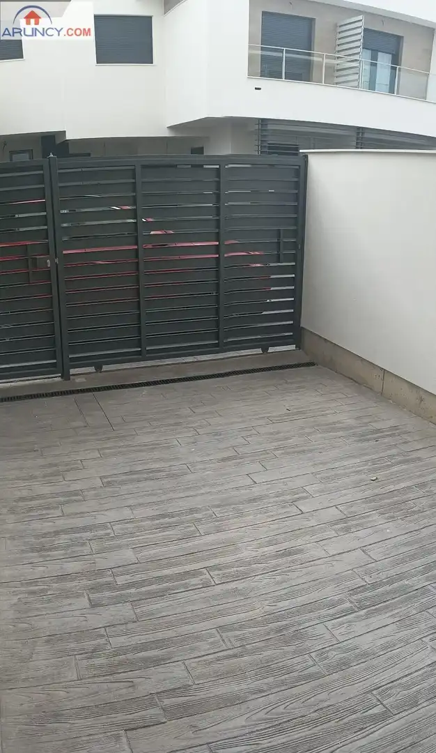 Adosado con piscina en venta en Entrenúcleos, imagen 33
