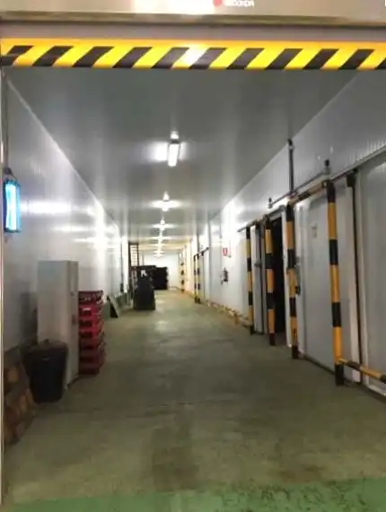 Fabrikhallen zur Miete in Valencia de Don Juan mit Alarm