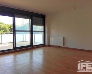 Dormitori de Casa o xalet en venda en Gallur amb Aire condicionat, Jardí privat i Terrassa