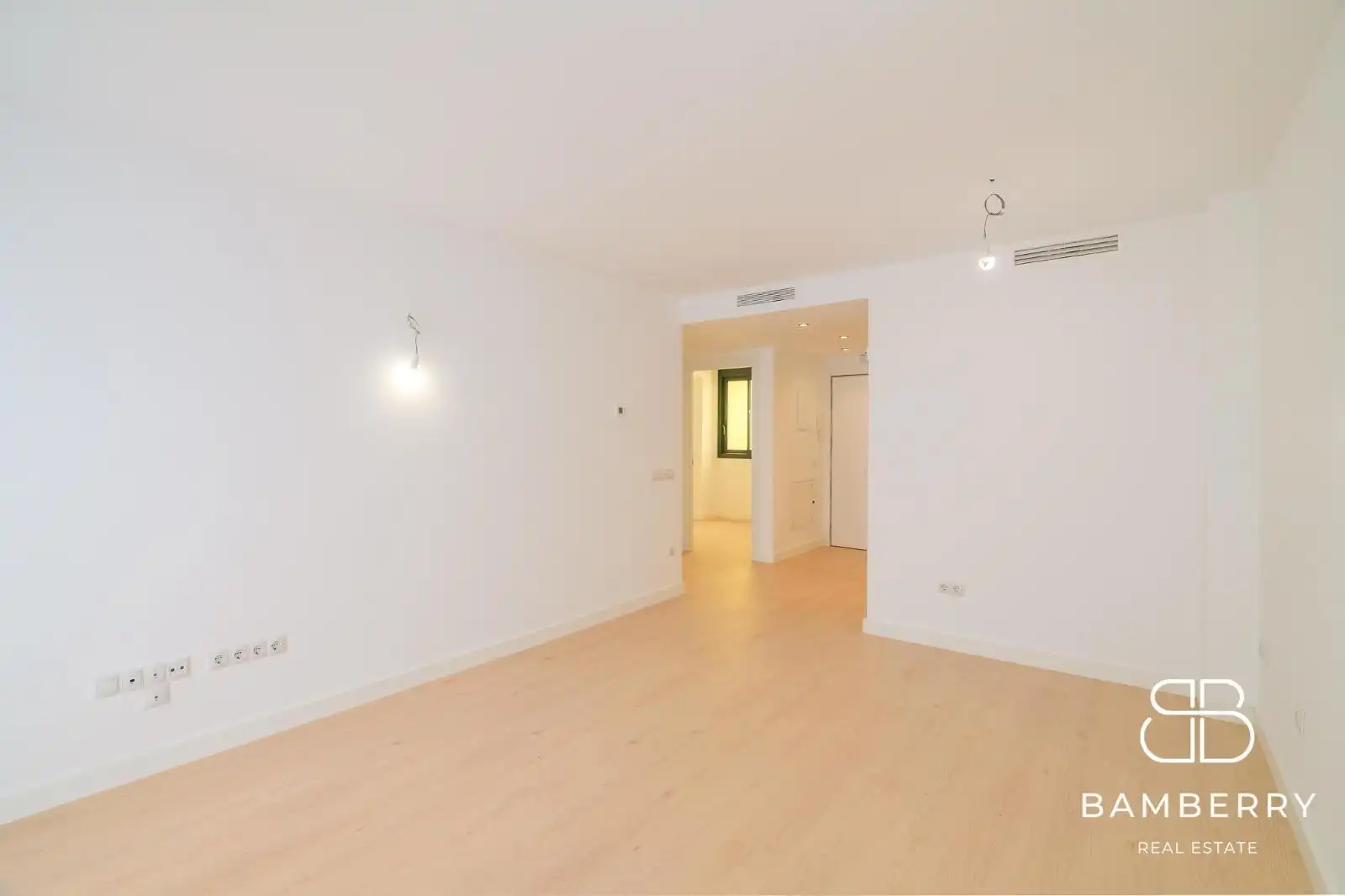 Flat for sale in Sant Boi de Llobregat  with Parquet flooring
